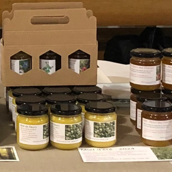 Vente St Pierre - gamme de miels